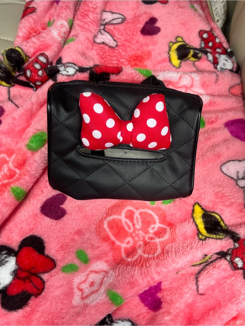 Disney Black quilted Minnie Mouse Headrest tissue holder